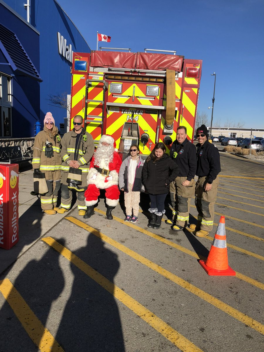 KeswickFFA's tweet photo. Sat Nov 25 KFFA members will be out at @WalmartCanada in Keswick supporting the annual Optimist Club Toy Drive!  Please consider stopping by and donating a new toy or making a cash donation. https://t.co/xjNd3SmgdC