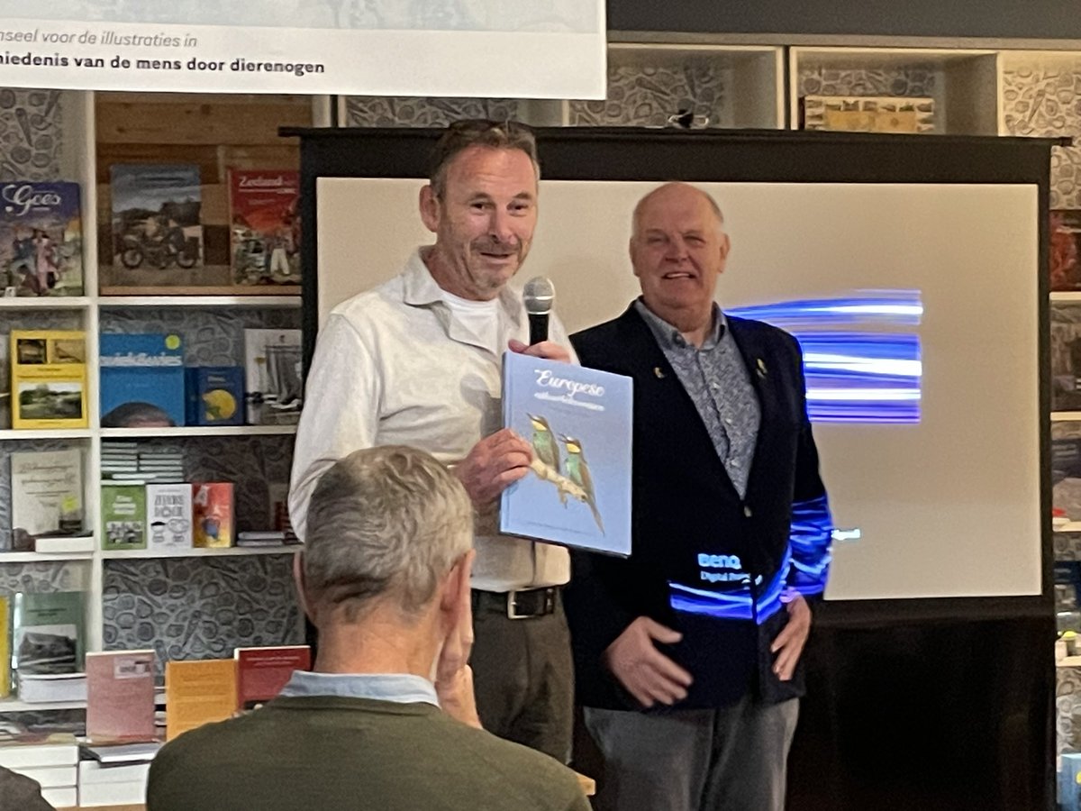 WilcoJacobusse's tweet photo. Boekpresentatie van het nieuwe boek van pa (Chiel Jacobusse) en Cor Visser: Europese Natuurbelevenissen. @RobvWestrienen ontving vanmiddag het eerste exemplaar in boekhandel de Koperen Tuin in Goes. https://t.co/NnZTgS5QVU