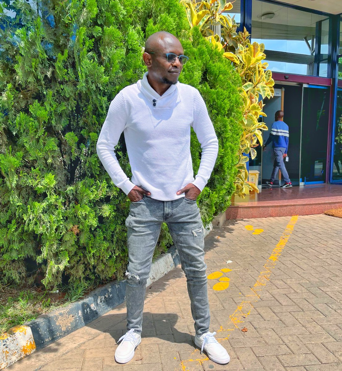 Njoo tuchome ubani!
Club Rhumba
<a href="/radiomaisha/">Radio Maisha</a> 
ON AIR 7pm-10pm🚨
#RhumbaRepublik