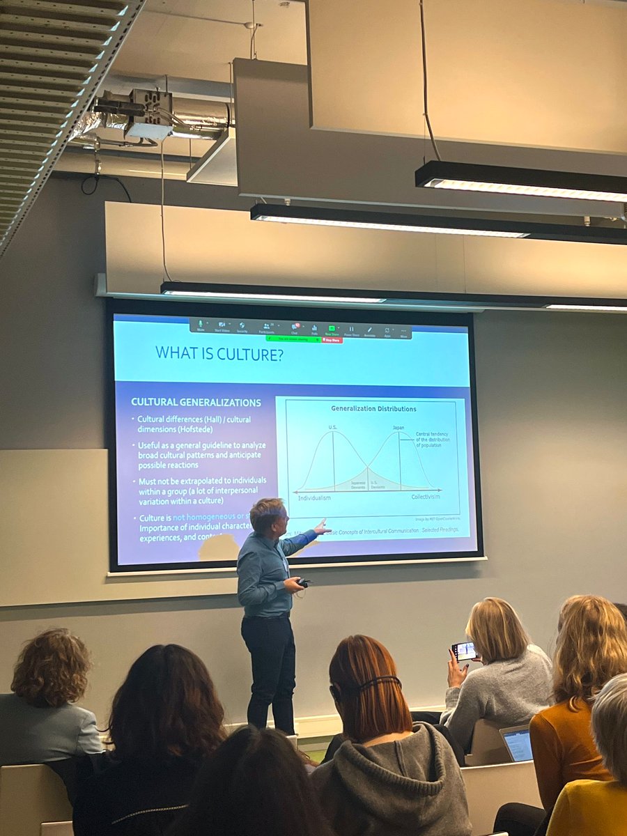 Hoe gaan we om met taal- en cultuurbarrières in de zorg? Antoon Cox bespreekt wat er gebeurt als we communiceren in verschillende talen, hoe misverstanden ontstaan en hoe dit de kwaliteit van communicatie in de zorg verstoort <a href="/ACHC_UvA_/">ACHC</a> <a href="/MH4AllProject/">MHealth4all</a>