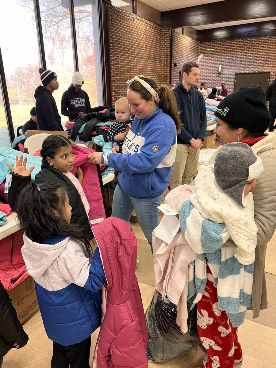 dckofc's tweet photo. Today, @KofC volunteers are handing out FREE Coats for Kids until 1pm @olphdc (1600 Morris Rd. SE) - we were delighted to have @WashArchbishop join us this morning to hand out coats!

Learn more: https://t.co/ihOUSI1ZE1 https://t.co/FqlkI5iHYO