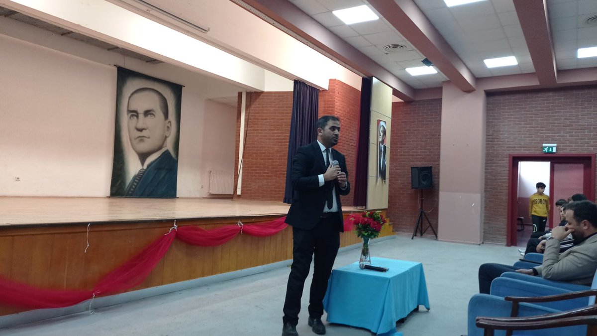 Okulumuz öğrencilerine "Değerler Egitimi" kapsamında İlçe Müftümüz Özcan Cihangir tarafından "İslam'da İlim Öğrenmenin ve Alimin Değeri " konulu konferans verilmiştir.

<a href="/EskisehirMem/">Eskişehir İl Milli Eğitim Müdürlüğü</a> <a href="/inonu_milli/">İnönü İlçe Milli Eğitim Müdürlüğü</a>