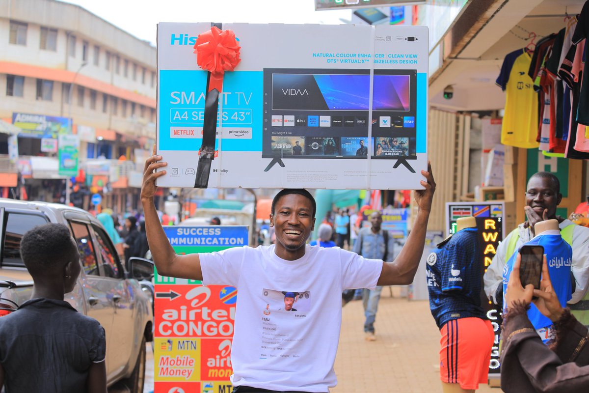 nyakweezi1's tweet photo. We go again. Tomorrow  I watch Arsenal game  from your room   congs bro @Esau_Matsiko  
#OnerFriday #onerfreshness  @OnerJuiceUg https://t.co/kW1mBCWg7y