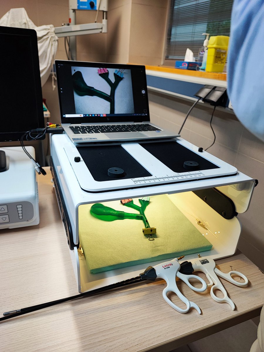 Cirugía Pontevedra tweet media