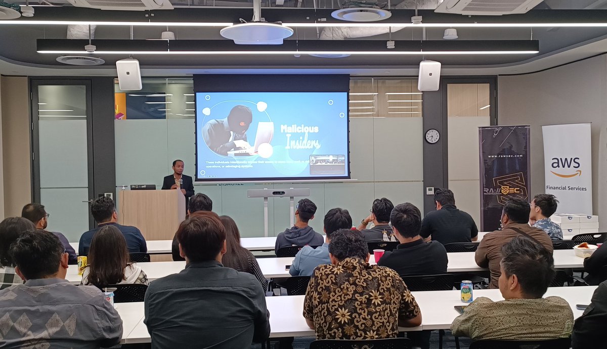 rezdrake's tweet image. Attending rawSEC Malaysia Cybersecurity Community meetup at AWS. Great topics shared by tonight's speaker
#rawsec