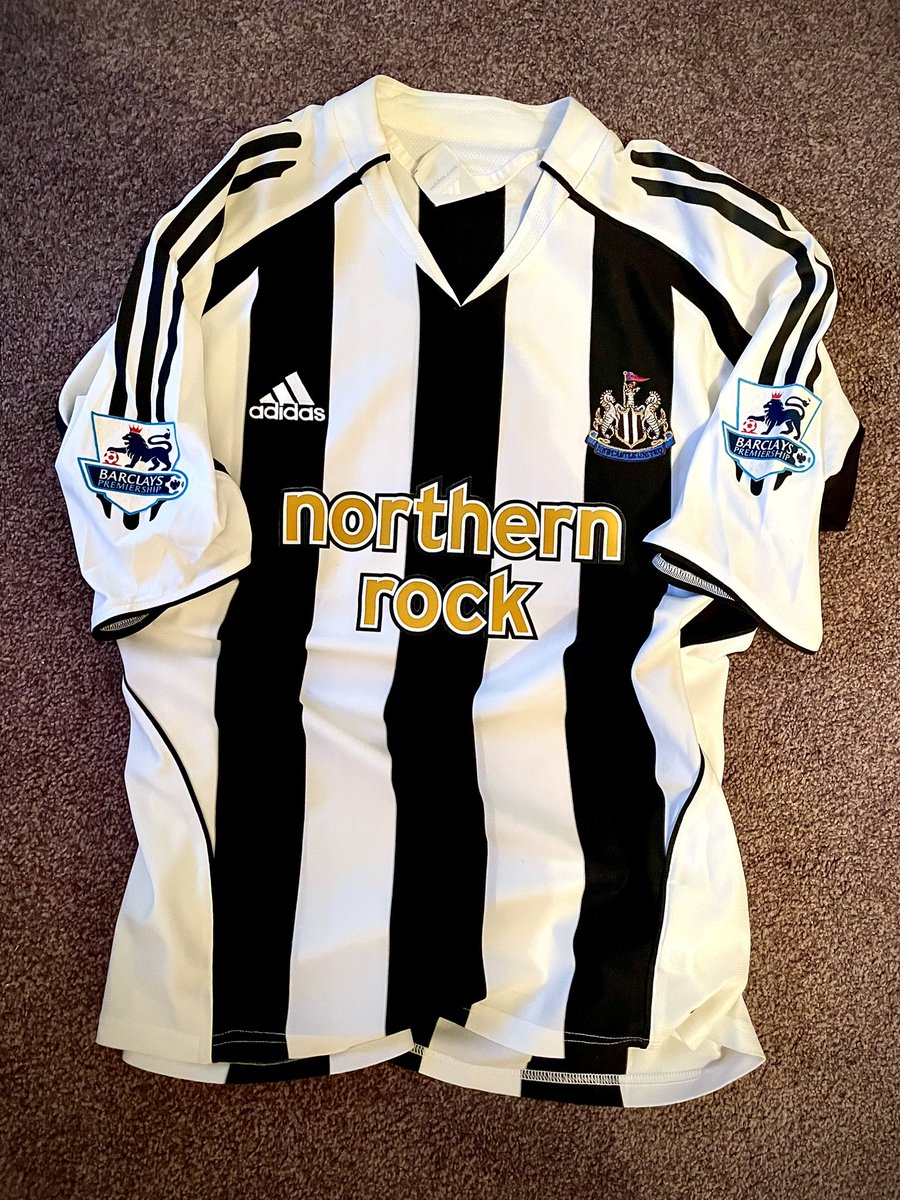 official_ted's tweet photo. @stevensfowler @NUFCbible @anthonygordon haha.. i just pulled one out the loft the other day funnily enough. Not signed like 😄 https://t.co/CHTtVcpEh1