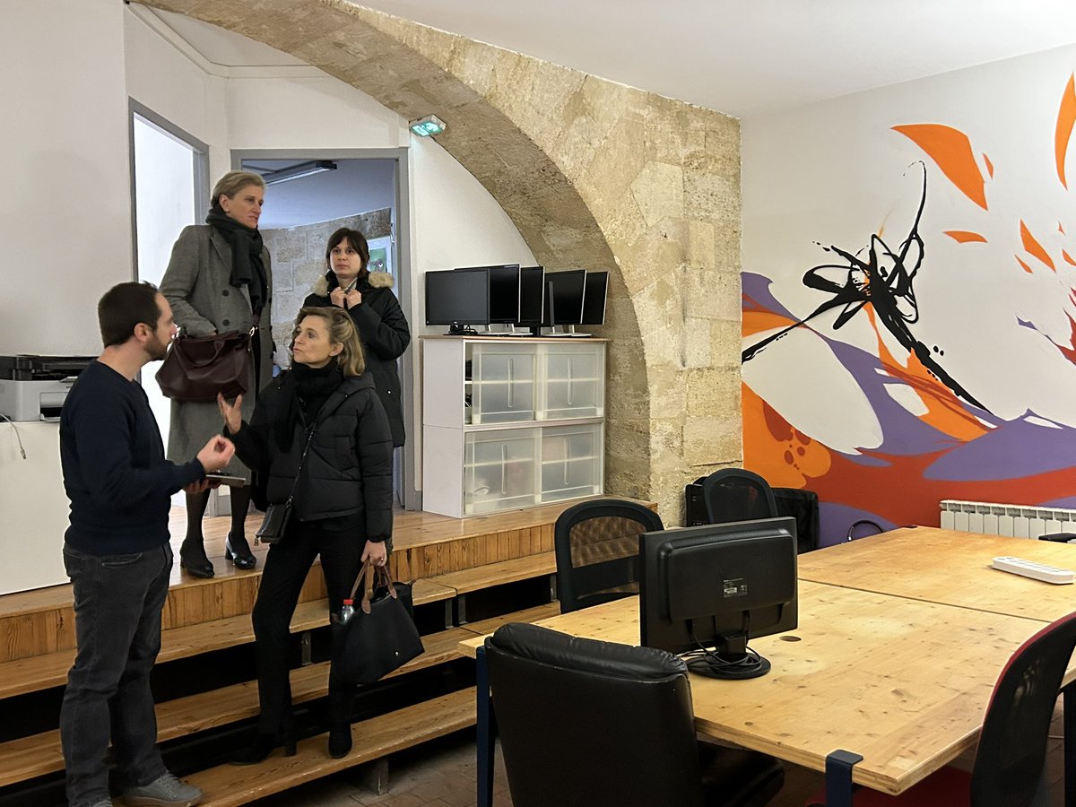 #SurLeTerrain En direct de Bordeaux avec l’association <a href="/LeNomLieu/">Le Nom Lieu</a> qui œuvre, par la formation, en faveur de l'insertion #numérique des jeunes en situation de fragilité ou de #handicap psychique. Un beau projet pour lutter contre la fracture numérique ! 💻🙏