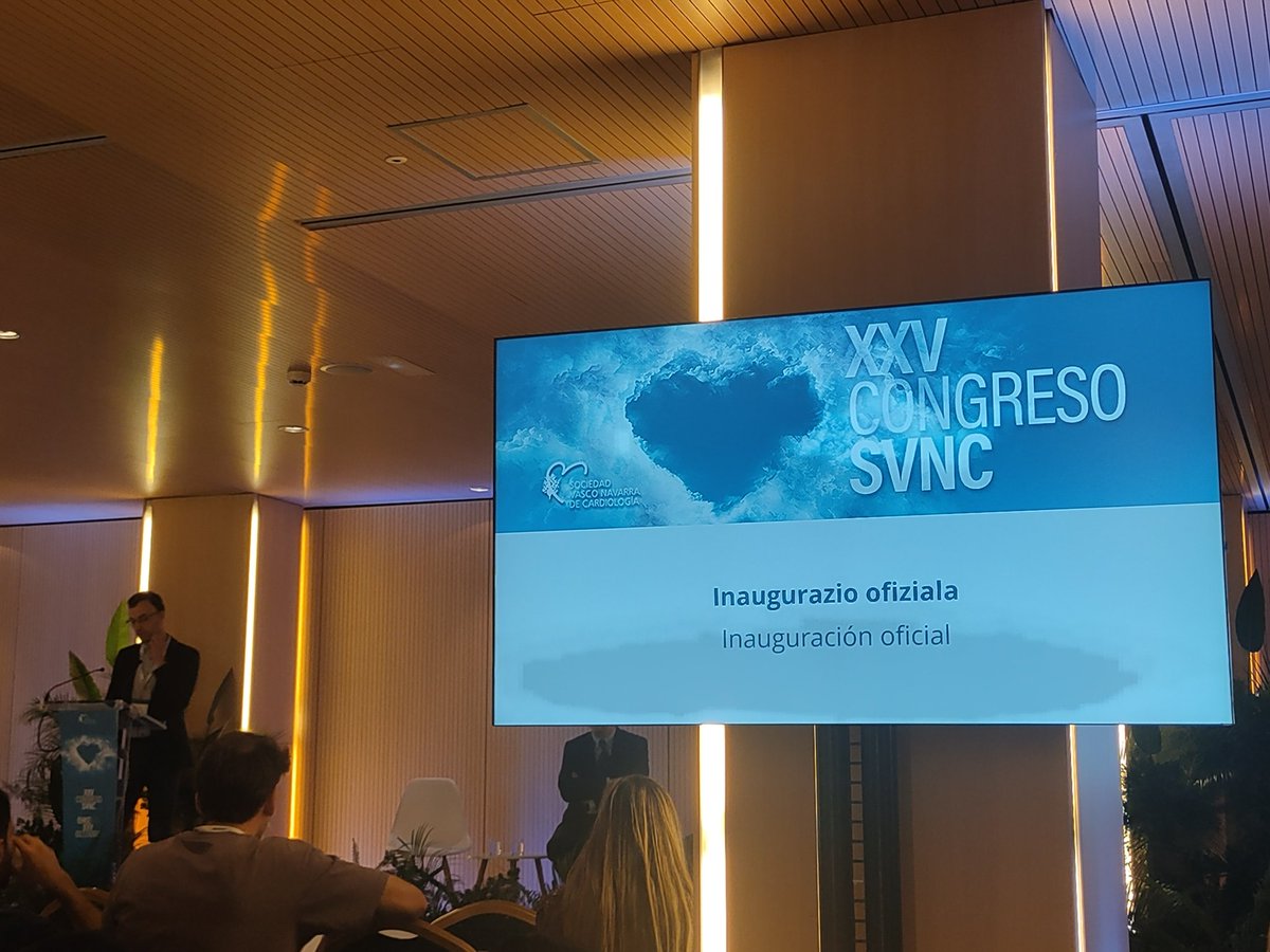 Inauguración oficial del XXV del Congreso de la SVNC
Ofizialki inauguratuta XXV kongresua....