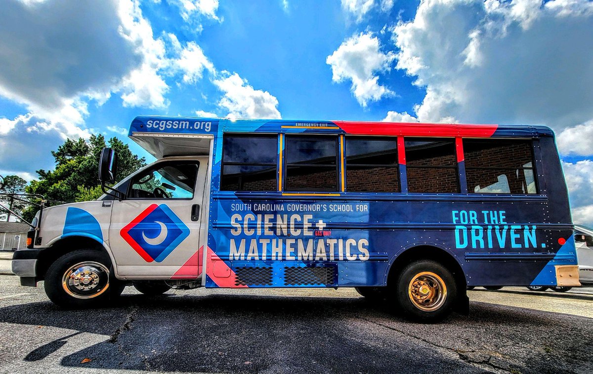 GSSMAlumni's tweet image. We're so thankful for the opportunity to bring our programs to South Carolina students! This #7DaysOfThanks, help us give thanks for GSSM and our continued efforts to reach students all around the state through our virtual and outreach programs. #GiveThanksForGSSM 🤩 🤗