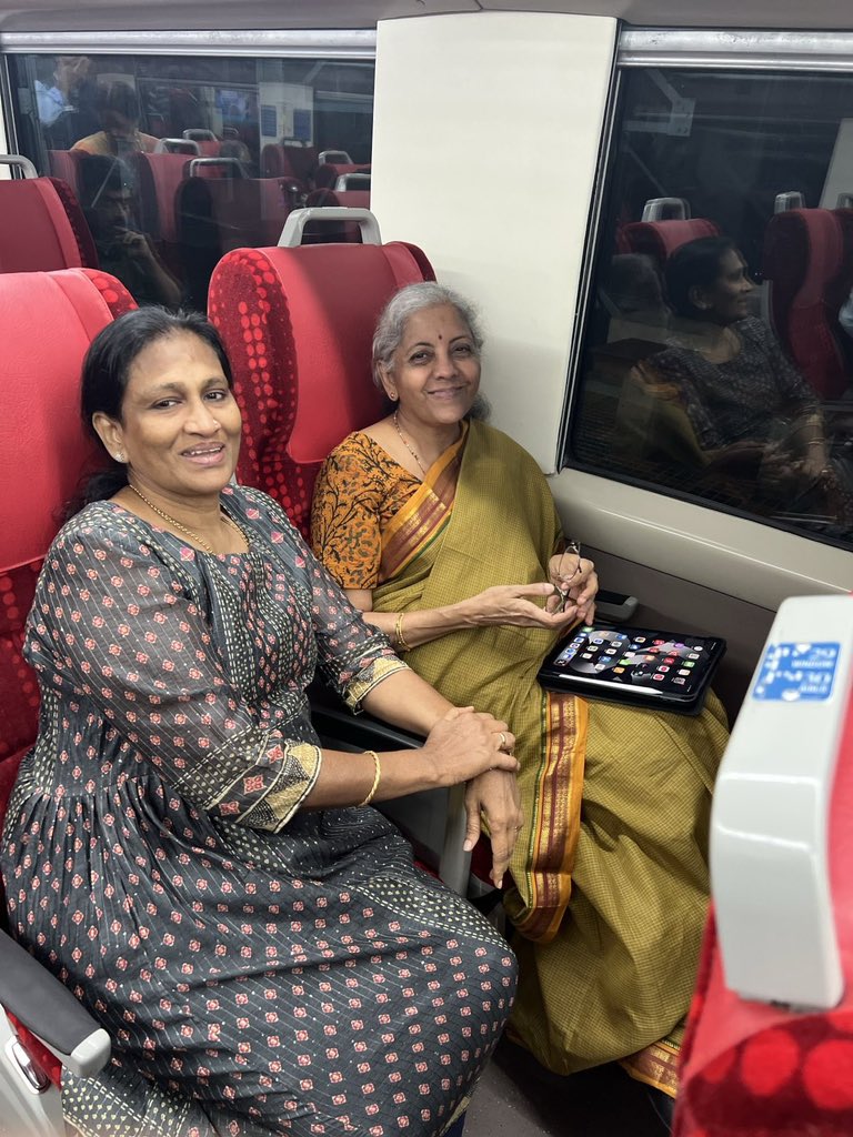 nsitharaman's tweet photo. Great opportunity to interact with passengers. Some pictures. #VandeBharat experience. @AshwiniVaishnaw @RailMinIndia https://t.co/7jLby5iaWo