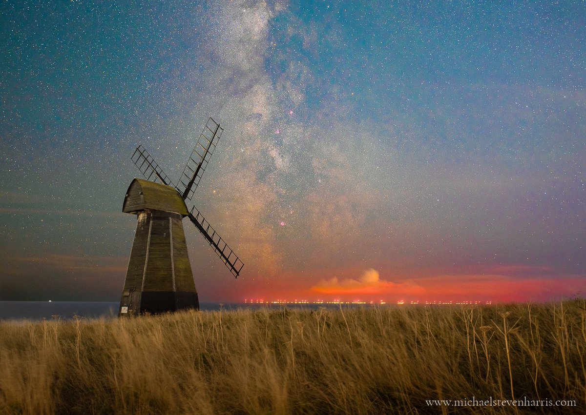 Rottingdean Windmill and the Milky Way ✨   
October in my Brighton Calendar this year (link below 😊)!  
michaelstevenharris.com/product/bright…

N.b. the red light on the horizon is from the wind farm out at sea!
#bbcsoutheast #WexMondays #fsprintmonday #ThePhotoHour #Sharemondays2022