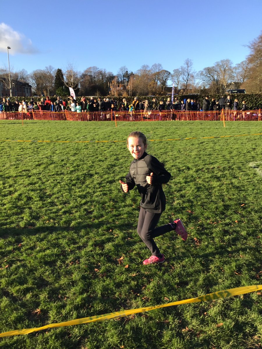AlwoodleyPS's tweet photo. Perfect conditions for the North East School Games Cross Country at @RoundhaySchool this afternoon. Superb effort from our Alwoodley team! 😎 #sportsmanship  #persisting #competition #schoolgames https://t.co/pTlkgswiK5