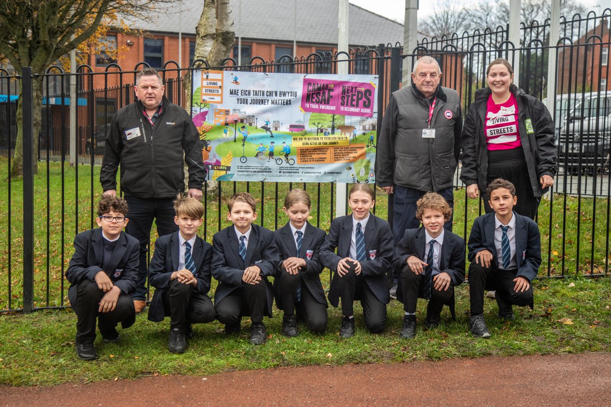 LStreetsCymru's tweet photo. We had a great morning @YsgolyGrango in Rhosllannerchrugog to launch our #NextSteps programme during #RoadSafetyWeek 

Thanks to support from @WGTransport we're helping school pupils in Wales enjoy the benefits of walking

Diolch yn fawr!

https://t.co/cR0OxmsDrc https://t.co/K4XlKvir0K
