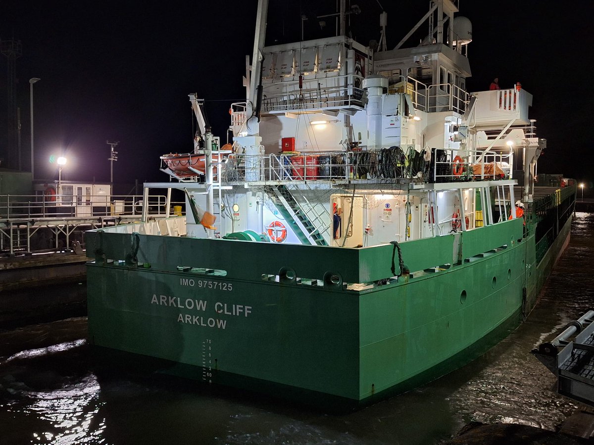 WorkingtonPort's tweet photo. Currently in Port is MV 'Arklow Cliff' from Lisbon discharging cement. #cargohandling #photooftheday #intermodalhub https://t.co/bhGzFTzsyb