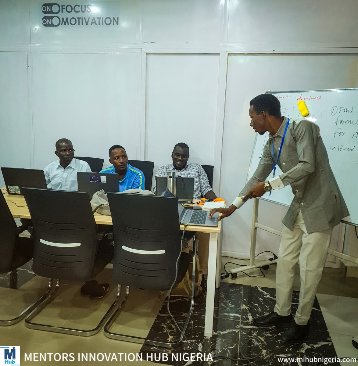 mihubnigeria's tweet image. Numbers come to life in our ongoing Data Analytics course! 📊 Join us as we explore the dynamic world of data and turn information into meaningful insights. #DataLife #AnalyticsAdventure 
#DataFluency 
#AnalyticsPro
#cousera
#gomycode