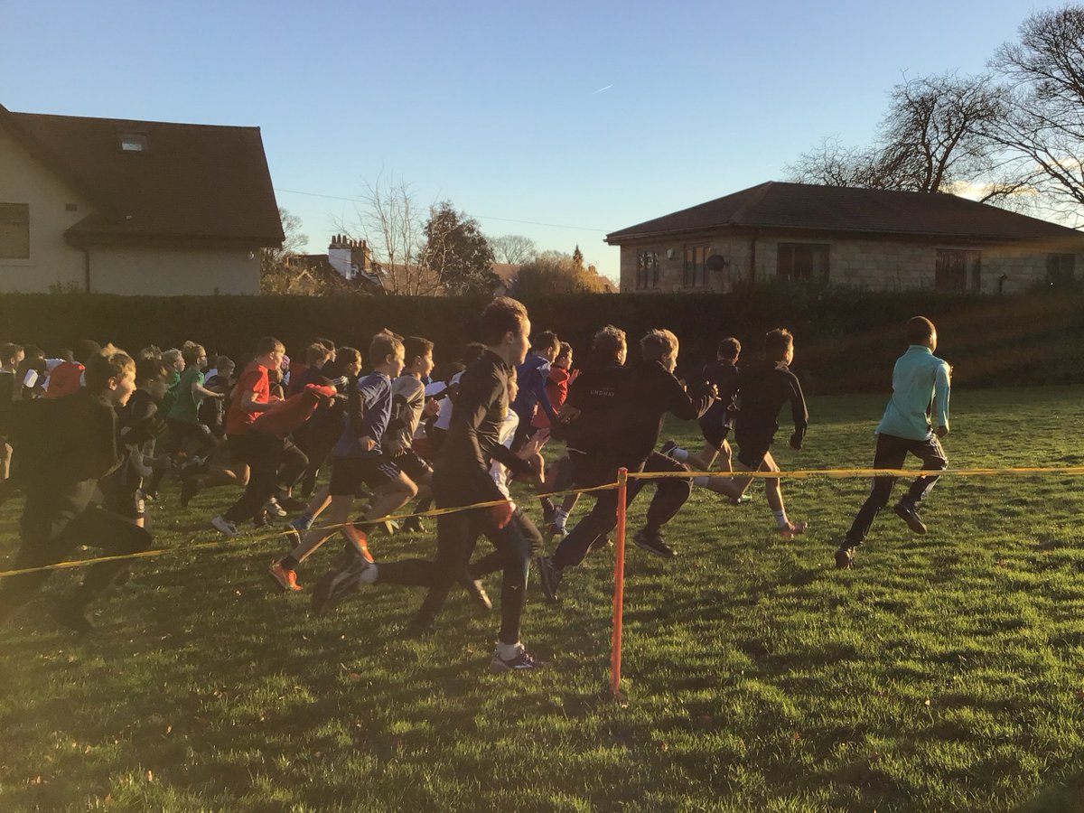 AlwoodleyPS's tweet photo. Perfect conditions for the North East School Games Cross Country at @RoundhaySchool this afternoon. Superb effort from our Alwoodley team! 😎 #sportsmanship  #persisting #competition #schoolgames https://t.co/pTlkgswiK5