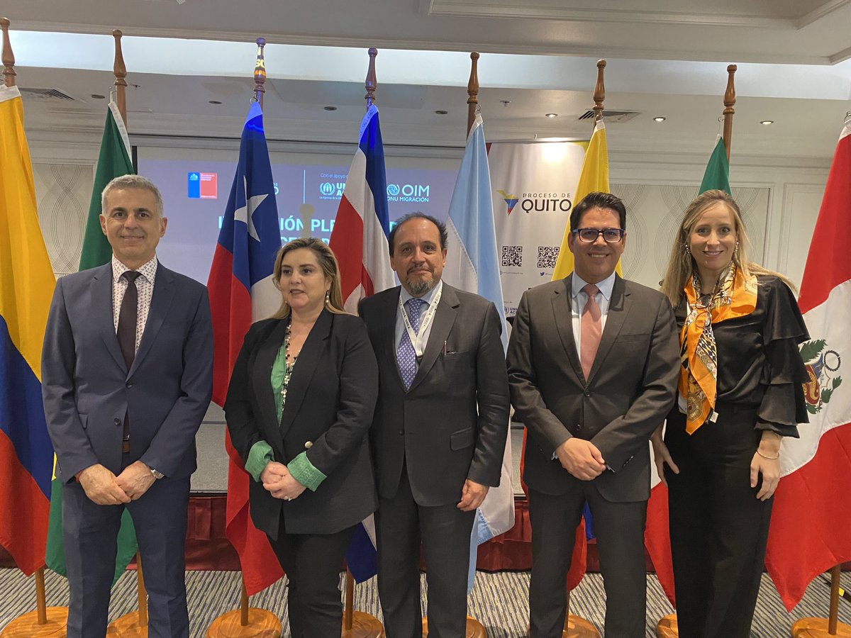 JoseXavierSama1's tweet photo. El Proceso Quito construye y suma con un enfoque inclusivo. Los municipios complementan a los gobiernos en la atención de personas refugiadas y migrantes. La academia nos ilustra y la sociedad civil contribuye  con un rostro humano. https://t.co/QNx7oWnoYe