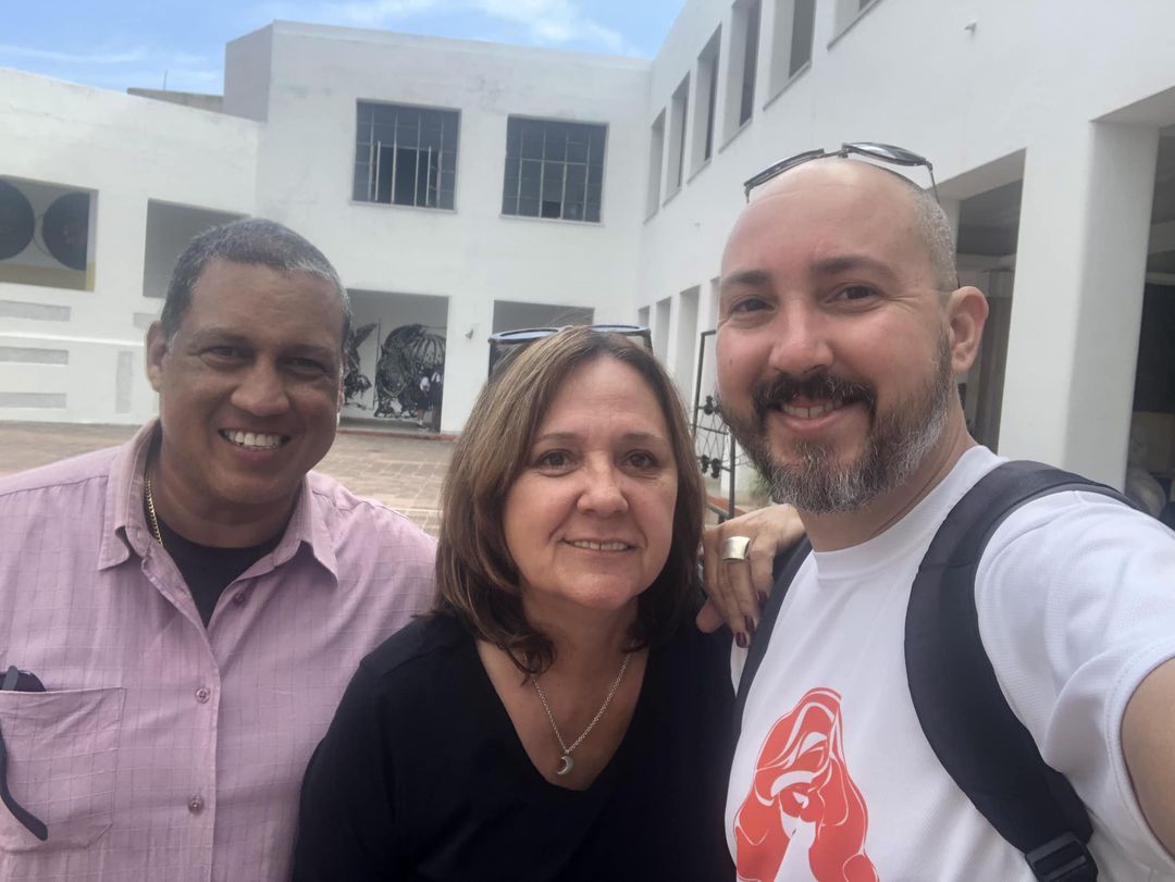 AnimacionIcaic's tweet photo. Presentación del largo “La Súper” de Ernesto Piña ante estudiantes y profesores de la Academia Nacional de Bellas Artes San Alejandro.
Producción #AnimadosICAIC
#CubaEsCultura #AnimadosICAIC #cine #cineanimacion
#LaSuper #ICAIC #SanAlejandro #armonia https://t.co/jVAVtNj1JC