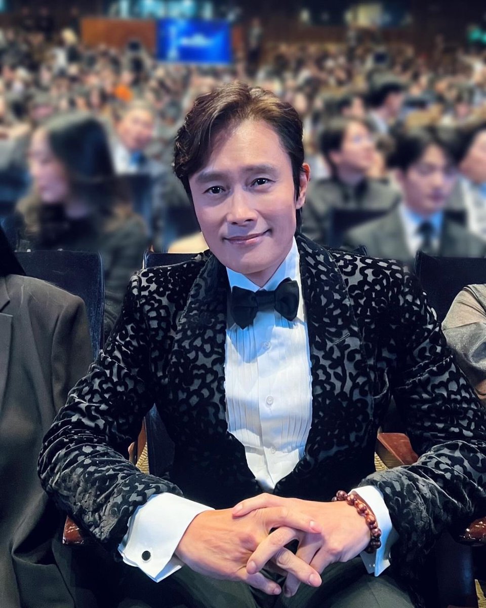 MAYB_H's tweet photo. 231125 #이병헌 인스타그램 업로드

📎 https://t.co/yeveiYd1bK

#LeeByungHun #청룡영화상  #BlueDragonFilmAwards2023 #The44thBlueDragonFilmAwards #콘크리트유토피아 #ConcreteUtopia #박보영 https://t.co/wMcjc9uFzw