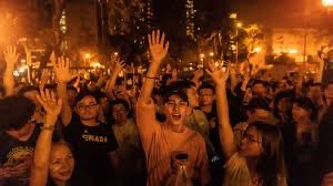 hkdc_us's tweet image. Four years ago today, pro-democracy candidates won a landslide victory in District Council elections during the police siege of PolyU &amp;amp; ongoing protests. The CCP was so threatened, those turned out to be the last free&amp;amp;fair elections #HongKong ever had.
#FiveDemandsNotOneLess