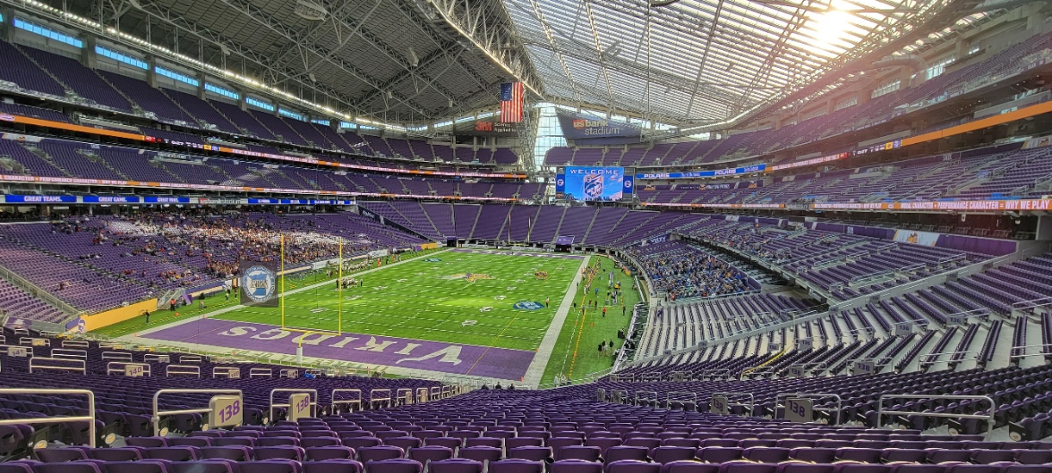 MinnesotaMillea's tweet photo. It's 24 degrees outdoors and a comfortable 68 degrees inside @usbankstadium , home of this weekend's Prep Bowl state championship football games. Watch all four games today and three Saturday on TV via KSTC Channel 45 and streaming https://t.co/nUx6I67pbM https://t.co/rvkClJwZSc