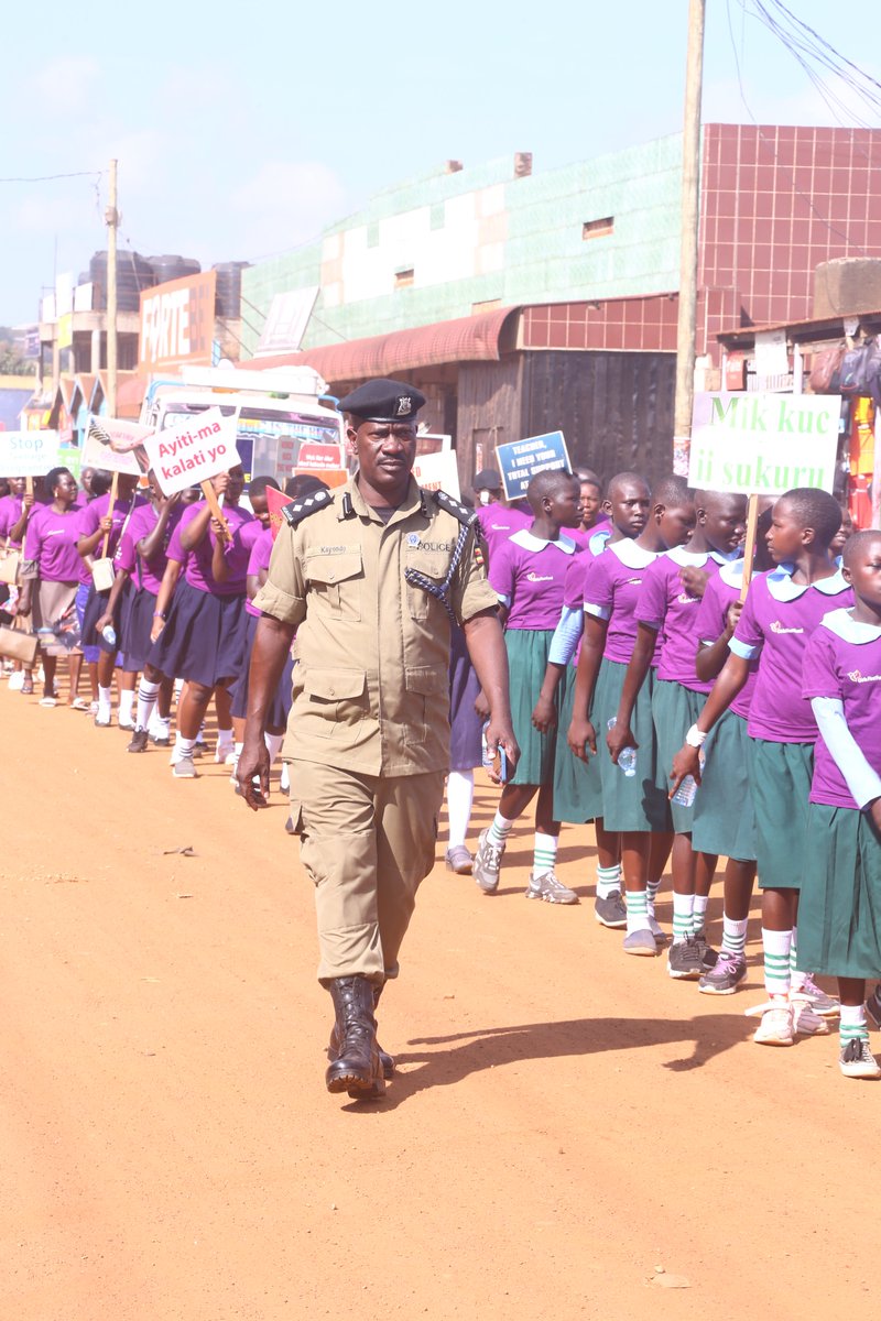 MEMPROWUganda's tweet photo. #16DaysOfActivism 🌍 Today our collective voices echoed in solidarity &amp; unity! the walk is to amplify the call for justice, equality,&amp; safety because each voice &amp; step adds strength to the movement. 
#Speakoutagainstviolence 🧡🧡🤝
@OpenSocietyEA @GirlsFirstFund @educhildug https://t.co/QwQx1Mr7yK
