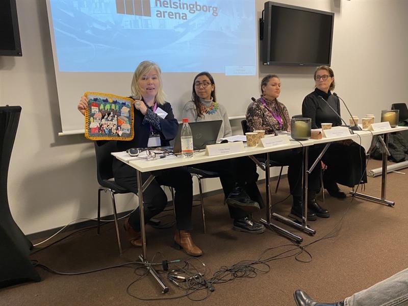 Riksdagsledamoten Janine Alm-Ericson (MP) talade på @Colombiagruppenseminarium 'Mänskliga rättigheter, fred och sanning -fredsbyggande utbildning', om hur sanningskommissioner behöver kopplas till utbildning för att bli levande historia. #Colombia #Paraguay #Truth #Education