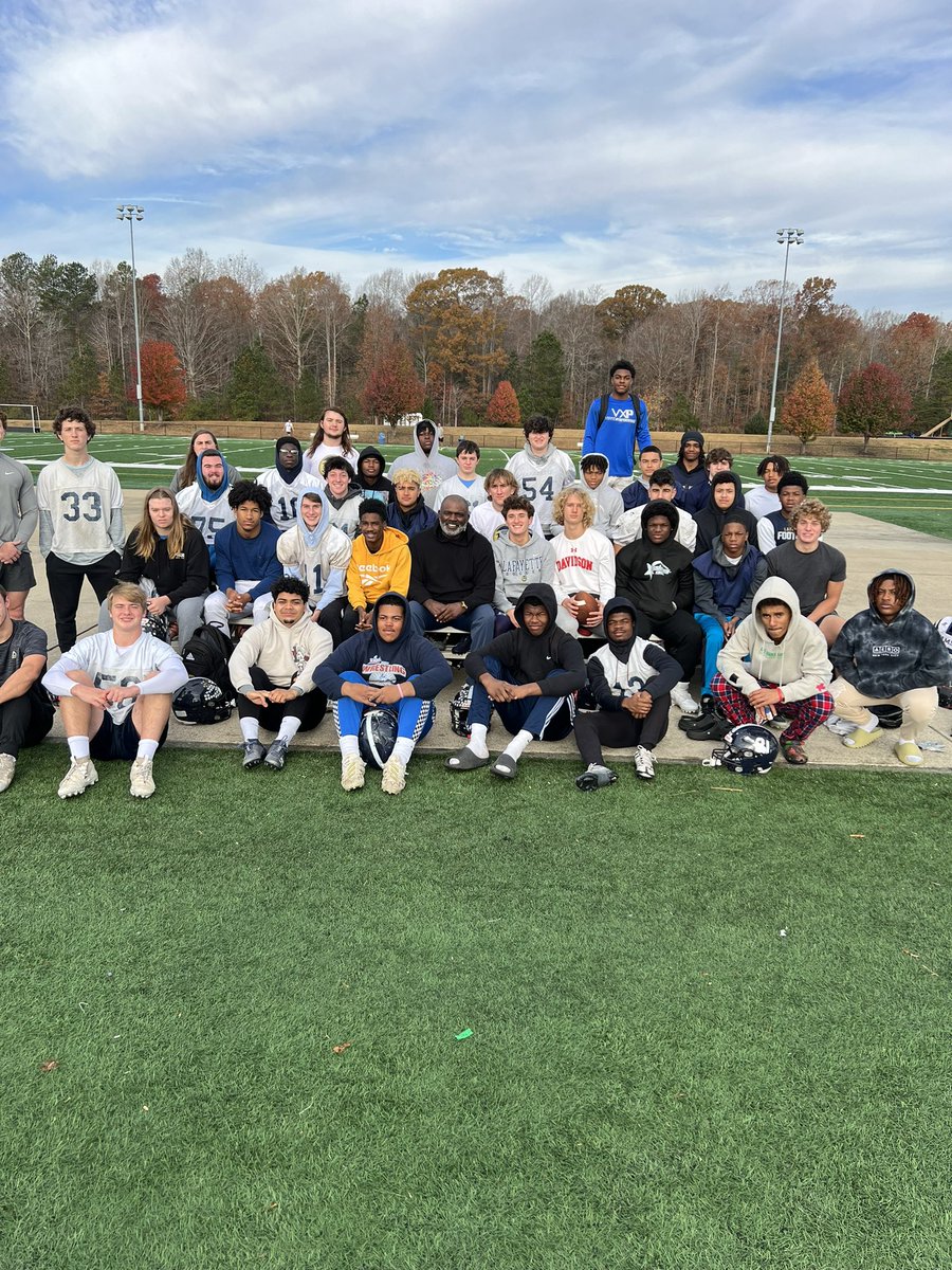 LHSRamFootball's tweet photo. Thank you to former Lafayette great, Lawrence Taylor, for coming out and encouraging the Rams before the game tomorrow. 🏈🐏🏈🐏🏈 https://t.co/aFHPWcscwX