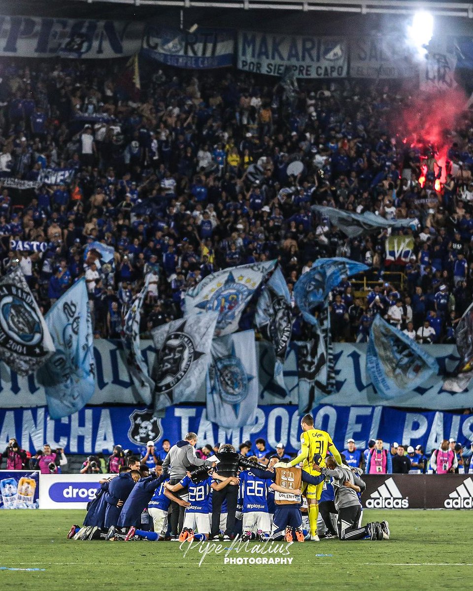 MillosDColombia's tweet photo. Si nos caemos TODOS JUNTOS nos levantamos, que lo de ayer sea el combustible para lograr el objetivo de Liga, todos los partidos que nos quedan son finales y JUNTOS lucharemos cada partido 
EQUIPO HUMILDE
ESPÍRITU GUERRERO 
VAMOS MILLONARIOS 🔵⚪ https://t.co/O7NagA9kAO