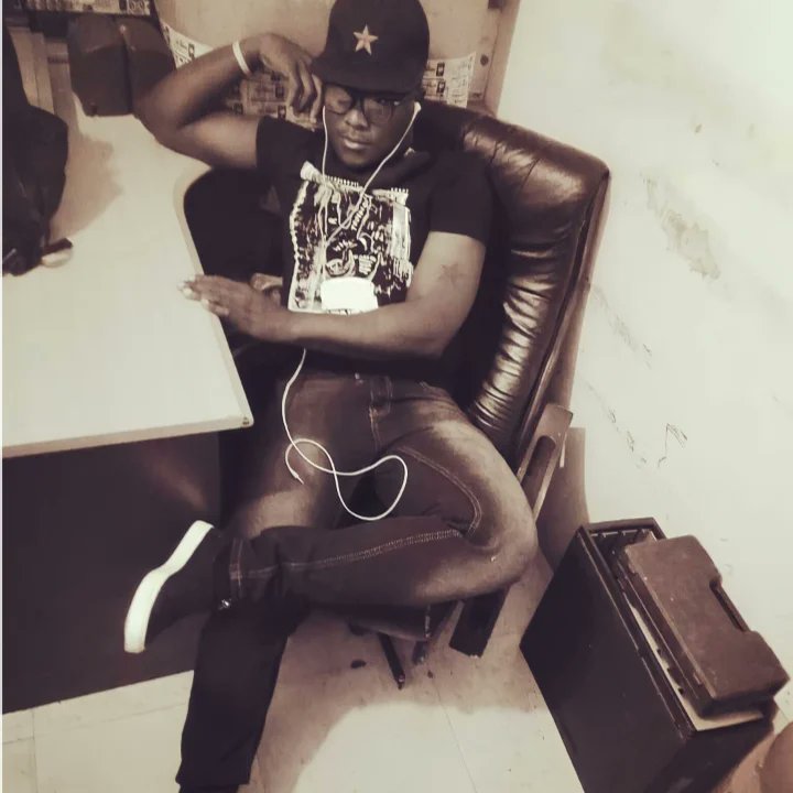 panemdew's tweet photo. Its Been A While Since I Last Droped Snaps 😁 #djlife #djlifestyle #dadual #deejays #scratchdjs #hypedjs #Turnitup #djs #vybs
DA DUAL MIXES 👇👇👇Stream/Download
https://t.co/9IxMNZOKwC
https://t.co/4hg9HNU9PN
https://t.co/RO6BJJLoPo
https://t.co/3ETAKJbCk0 https://t.co/vTVCMPwjXj
