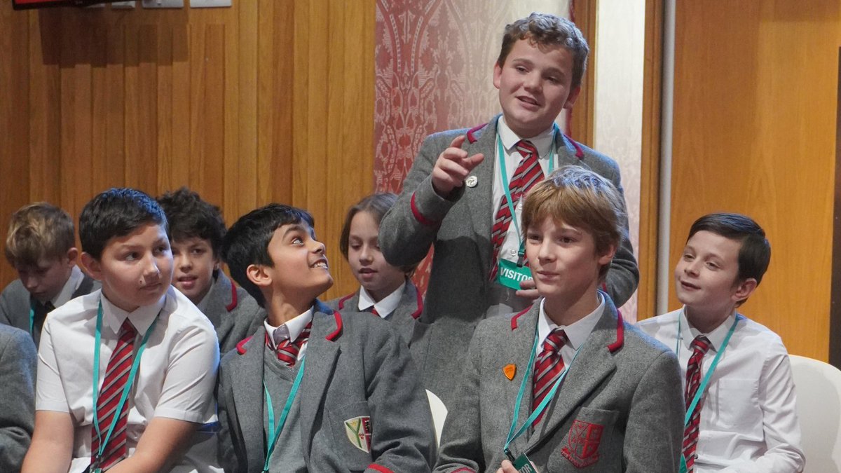newlandhouse's tweet photo. The Senior boys had a fascinating, fact-filled tour of the Houses of Parliament, followed by a session in the education centre where they put their debating skills to the test.  #newlandhouse #seniorprep #housesofparliament #beyondtheclassroom #personaldevelopment #citizenship https://t.co/2L3DdJXiX4
