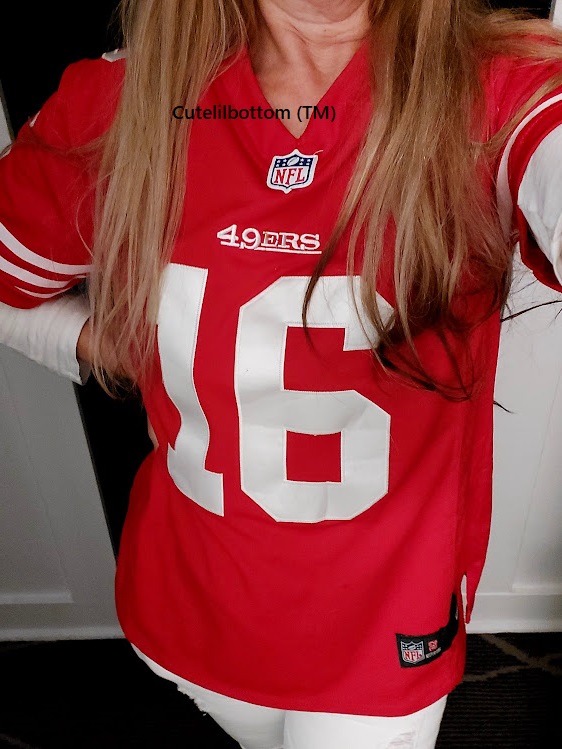 CuteLilBottom's tweet photo. I'm heading to #pikesplace for breakfast, & wearing this all day long. Here I come #Seattle @JoeMontana
#nfl #49ers #ers #sanfrancisco #niners #football #ninergang #ersfaithful #sf #ninerempire #bangbangninergang #goniners #superbowl #ersnation #ersfootball #sports #ninerfaithful https://t.co/Lx5FFcaca1