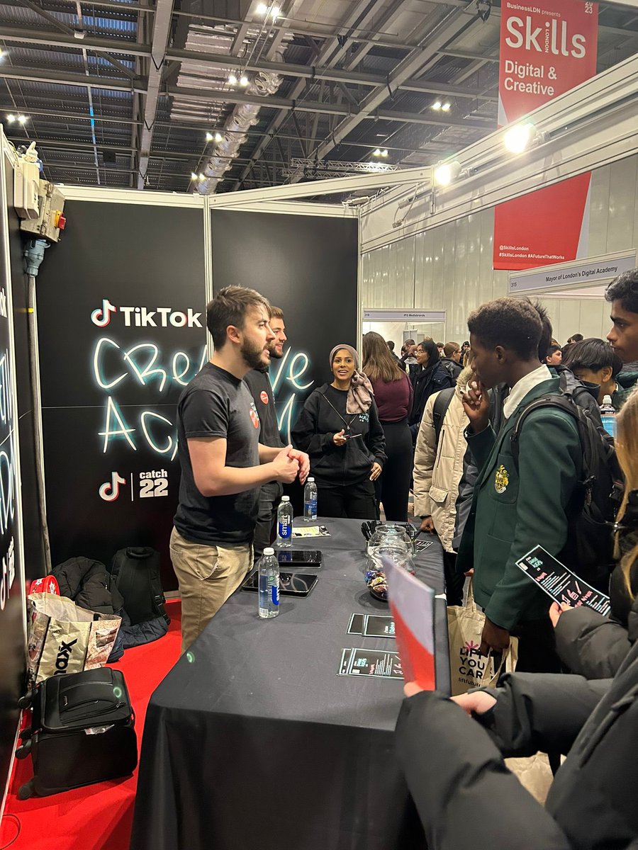 SkillsLondon's tweet photo. We’re done for the day! Stalls are being tidied and restocked ready for tomorrow. Here’s a few pics of the best bits. #AFutureThatWorks https://t.co/iLbkWIevL7