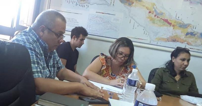 Geominera_SA's tweet photo. Efectuamos la Asamblea de Balance del Núcleo del #PCC, analizando aspectos esenciales del funcionamiento del Partido en Geominera SA. Fue ratificada la dirección del Núcleo con el compañero Daniel Torres Gómez como Secretario General. ¡Unidos y comprometidos, seguimos trabajando! https://t.co/FEHFHtagiA