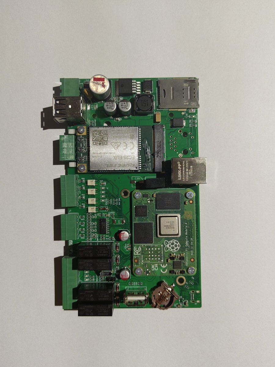 pe2a_tr's tweet photo. New bulk order based #cm4 and #quectel @Raspberry_Pi https://t.co/tM6d3OgMHw