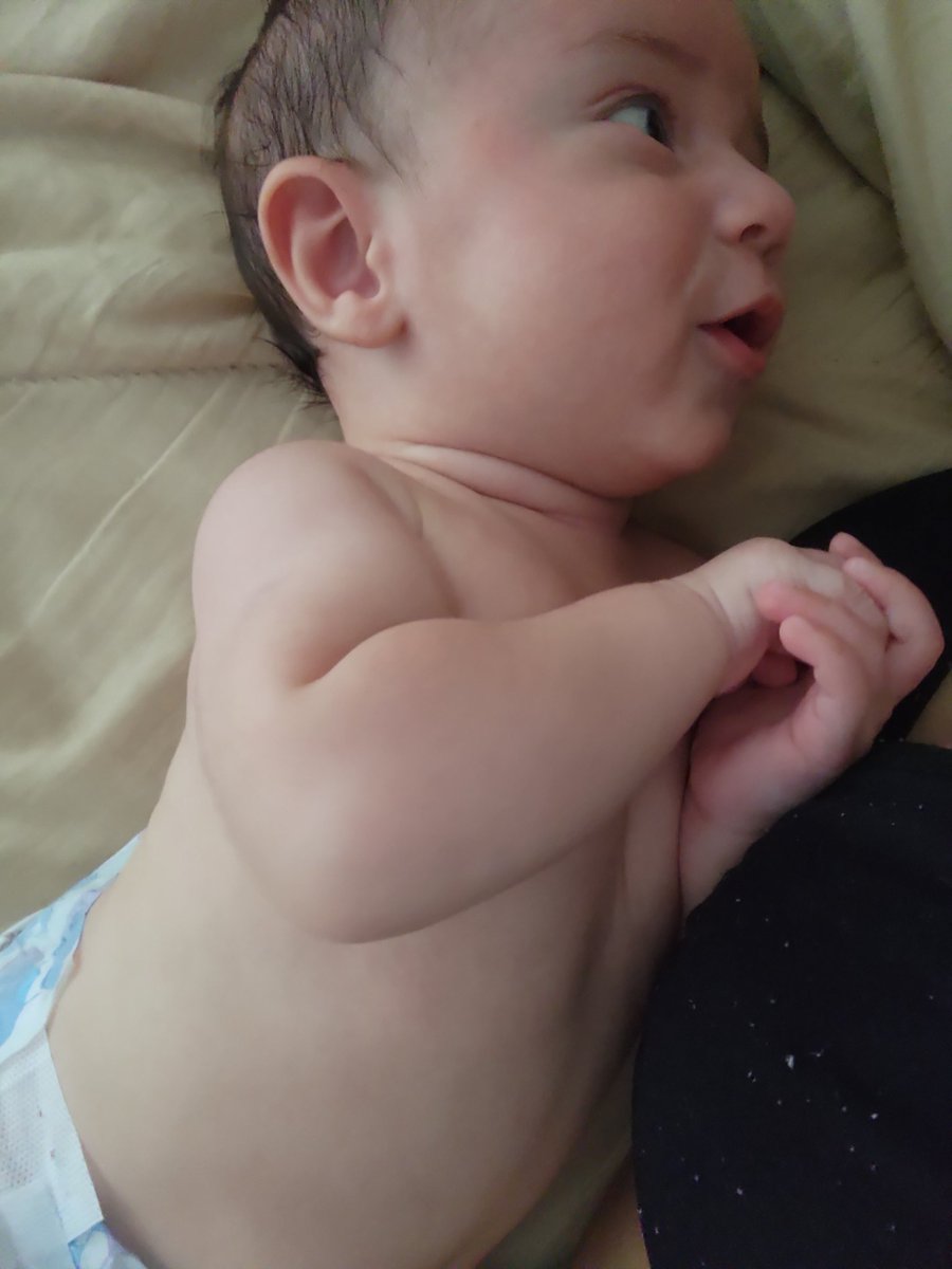 maysoaress_'s tweet photo. Eu perco tudo com esse rostinho empolgado conversando com a mamãe https://t.co/dVQg4TNgXS