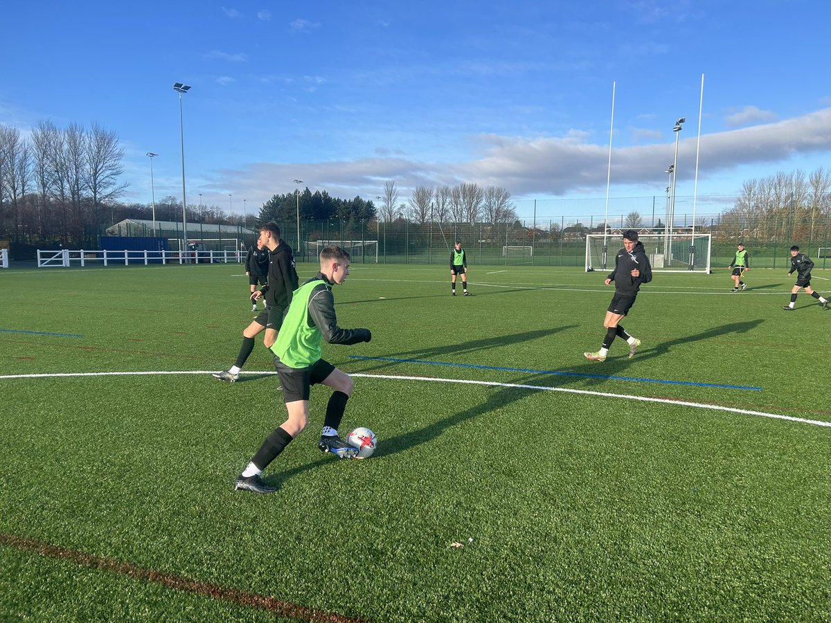 The second game today was a YDL fixture away to i2i Academy. The wind made the game really challenging and went into half time two up. We defended well 2nd with us pickling up another clean sheet to move to the top of the table. ⚽️ Rhys ⚽️ Matty #teamspirit #togetherness