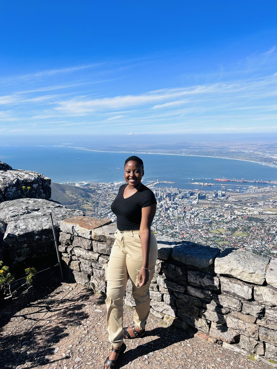 Proof of Arrival 🇿🇦 Cape Town Table Mountain off the bucket list 📝 🌍 Oh Africa! Our beautiful continent Then I will get ready for the #CapeTownConversation conference where I will be a speaker in two sessions. #anitasoina #CapeTown #GlobalCitizen