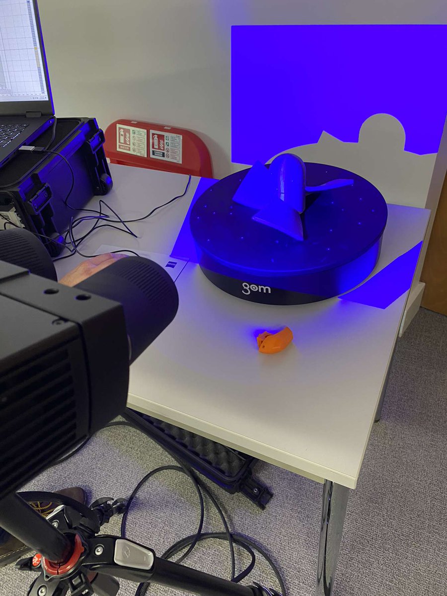burrows_jenson's tweet photo. An exciting day @sunderlanduni looking slightly in-depth at the engineering courses they offer aswell as using high tech such as 3D scanners and tensile strength testers, thank you for the opportunity! https://t.co/4QAo4ilb5z
