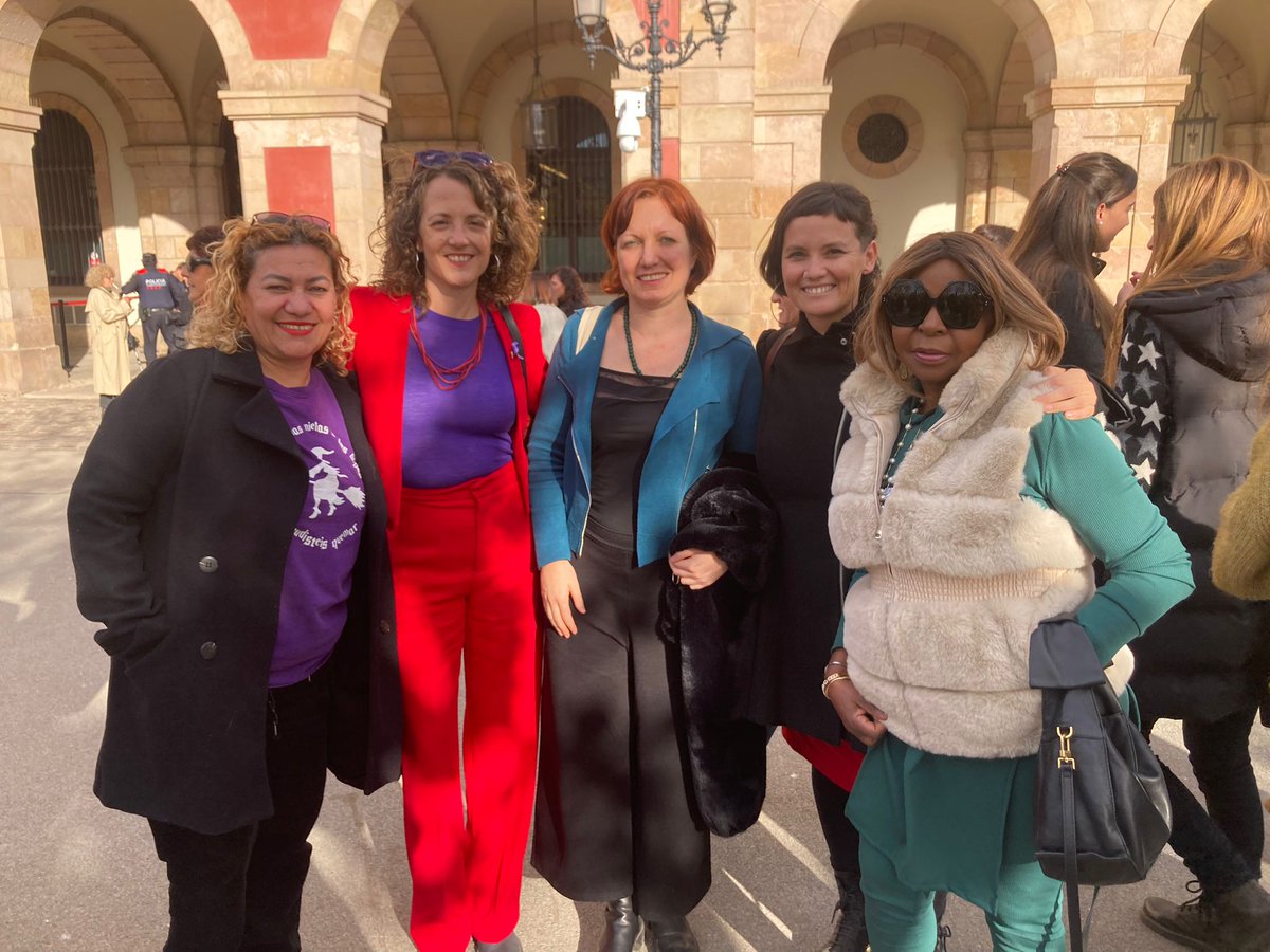 PutasIndignadas's tweet image. #25NSinViolencia
@parlamentcat
Acto de @igualtatcat
#MovimientoProDerechos
#OrgulloPuta
#NiUnaMenos
#TodessomosTodes 👠