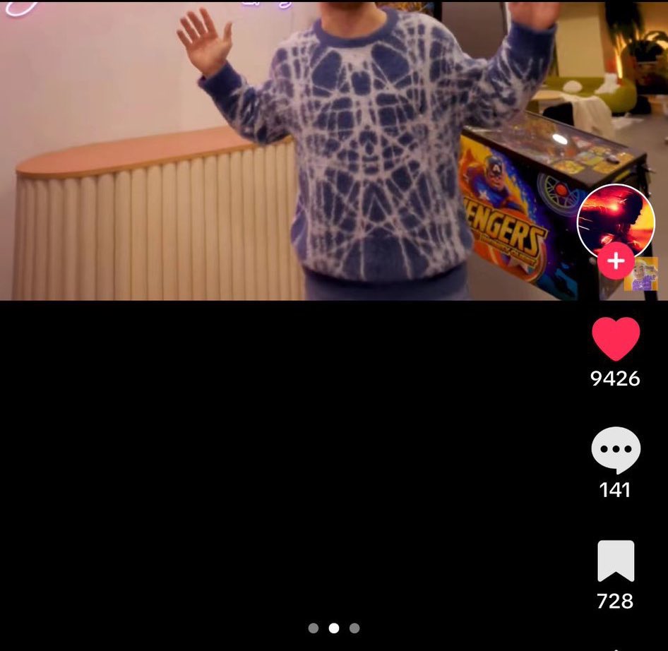 chakAdemo_'s tweet photo. jss moooort comment tu peux remarquer ça https://t.co/KsGCn1AghG