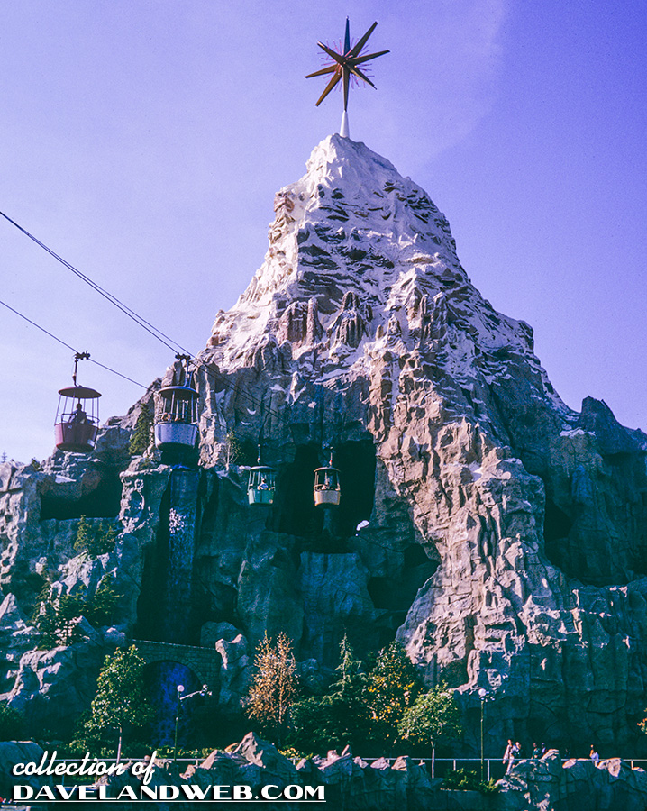PixieDustVibes's tweet photo. Time for my annual campaign to try and convince Disneyland to bring back the Christmas Star on top of the Matterhorn. ⭐️ https://t.co/cLlaPWeBXy