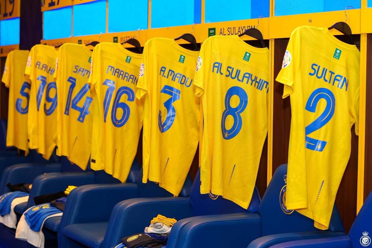 AlNassrFC's tweet photo. 💛 اكتملـت التجهيـزات 👕
#النصر_الاخدود | #AlNassrAlOkhdood https://t.co/eUGiUYZrEZ