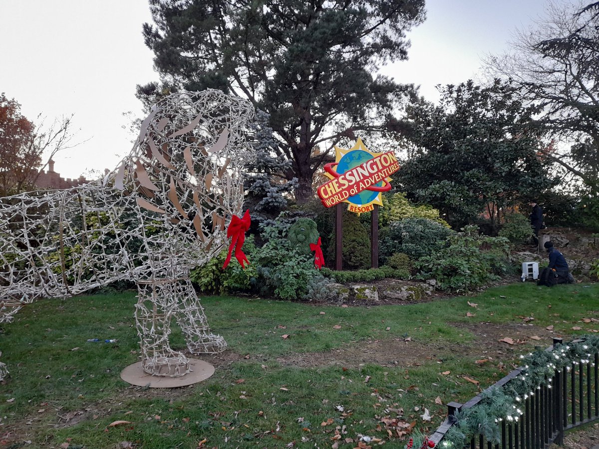 ChessingtonBuzz's tweet photo. Grateful for the invite from the park to enjoy the staff preview tonight for Winters Tail which starts officially tomorrow

Updates to follow 🧑🏻‍🎄

#WintersTail2023 https://t.co/Txaq58VCK2