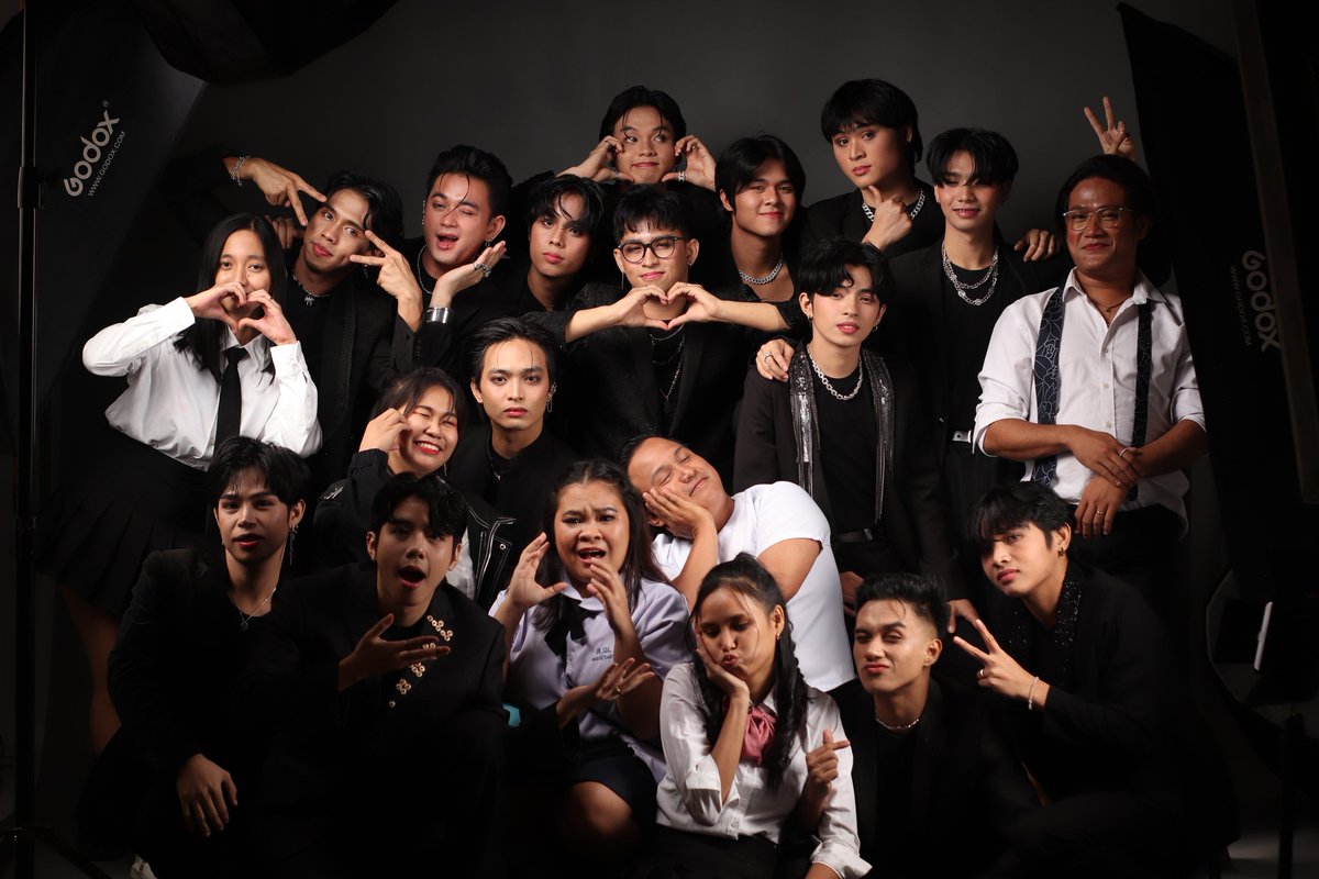 Home. Family. My OT14. Trainee Æ 💜✨

@traineeaeofc @GeraldMonton4 @kiyanoparale @AE_Tonyy @AE_cray @AE_JLmacatangay @AE_Tatin <a href="/laurence/">Laurence Gonsalves</a> @AE_Wayne <a href="/migwell/">migwell</a> @CHARLIE_E16 @Gee_Yamato
<a href="/John_niees/">AE_John</a> @AE_Alas @AE_klsocobos
#TraineeÆ × #fÆries 🧚🏻‍♀️