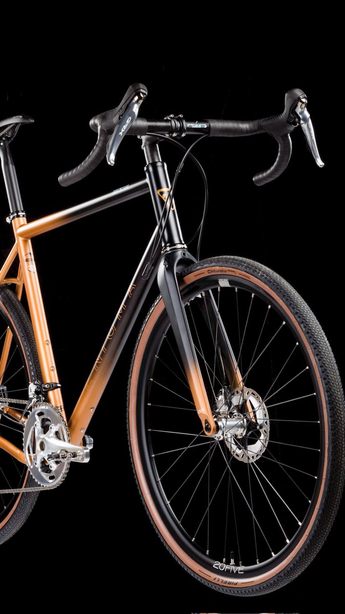 Enigmabikes's tweet photo. EDGE BUILD
A mighty fine way to end the week ππΌ
#EnigmaEdge #Tigravel #Tigravelbike #tibikes #titaniumbikes #paintworksbyenigma #enigmapaintworks #gravelbike #gravelcyclist #gravelendurance #gravelbikesuk #paintedinsussex #cycling #rideenigma #cyclinglife #bikeporn #hopetech https://t.co/hzpj4quRZb