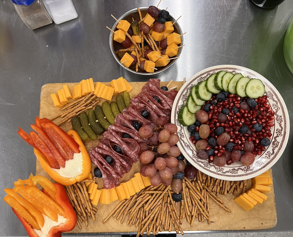 a_faulk64's tweet photo. Snack Lab Friday!!!  @BCIVS https://t.co/y6n3qHKTUz