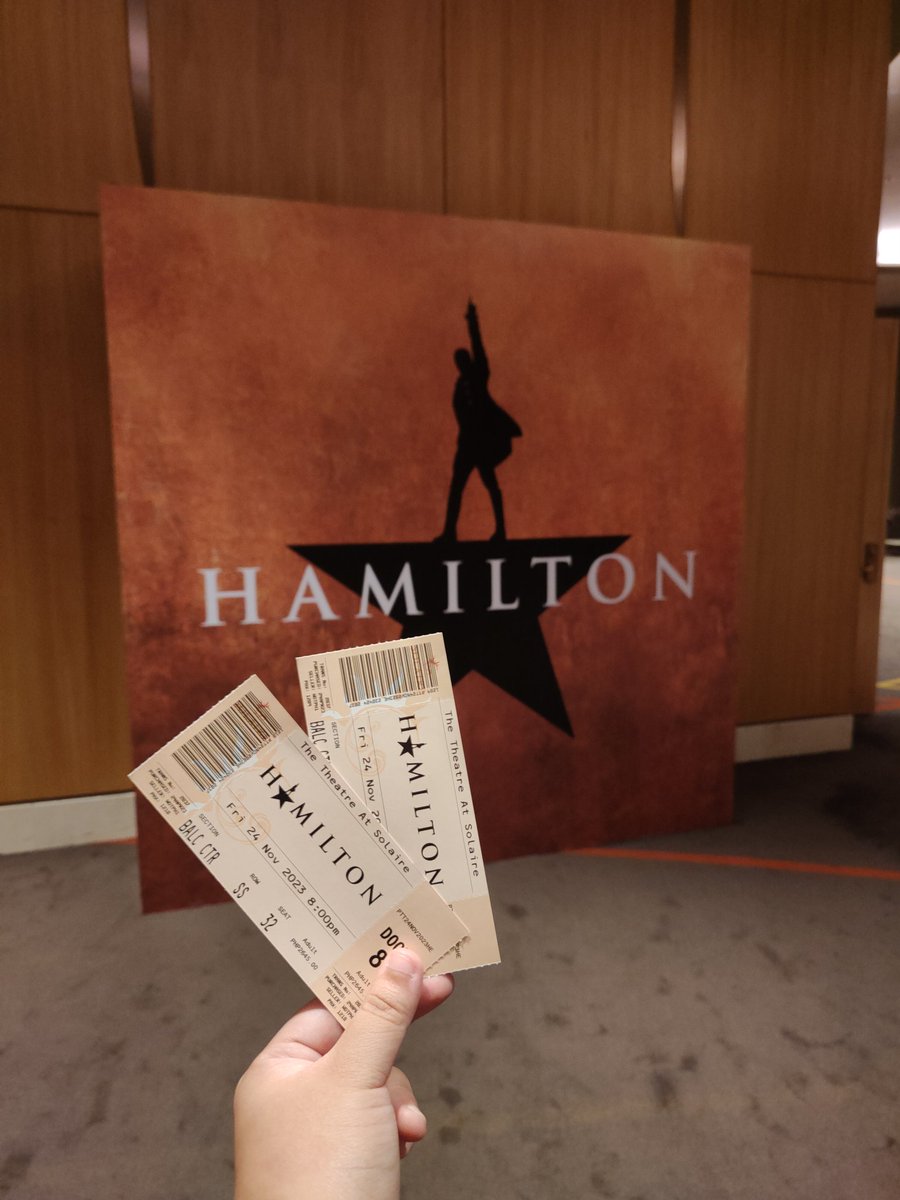 _juriye's tweet photo. I get to be in the room where it happens. 

My heart is happy. 🌻
#HamiltonPH https://t.co/FZFo74od5Z