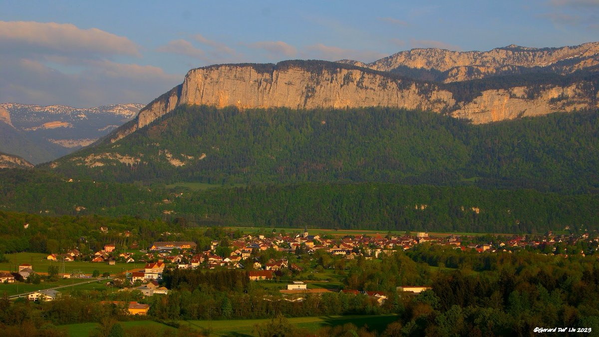 GERARD3873's tweet photo. Vallée de Chartreuse
Bon vendredi soir à toutes 😘🌹 et à tous 😃🔥
Good Friday evening everybody everywhere 😃
#chartreuse
#entredeuxguiers
#lesechelles https://t.co/p7jowhaxbz