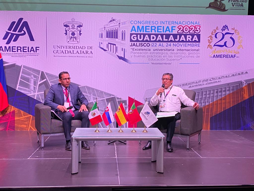 amereiaf's tweet photo. Continuamos con el tema del C.P. Oscar Ortega Cortés, Director de Subsidio a Universidades de la #DGESUI en la @SEP_mx “Marco normativo y procedimientos para efectuar reintegros y enteros a la Tesorería de la Federación (TESOFE)”. https://t.co/laCDAjQhwY